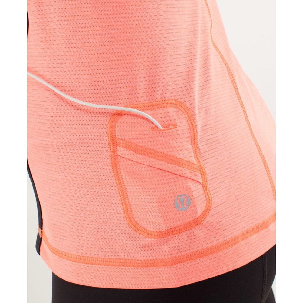 Lululemon Run Team Spirit Tech Short Sleeve - Picture 4 of 16